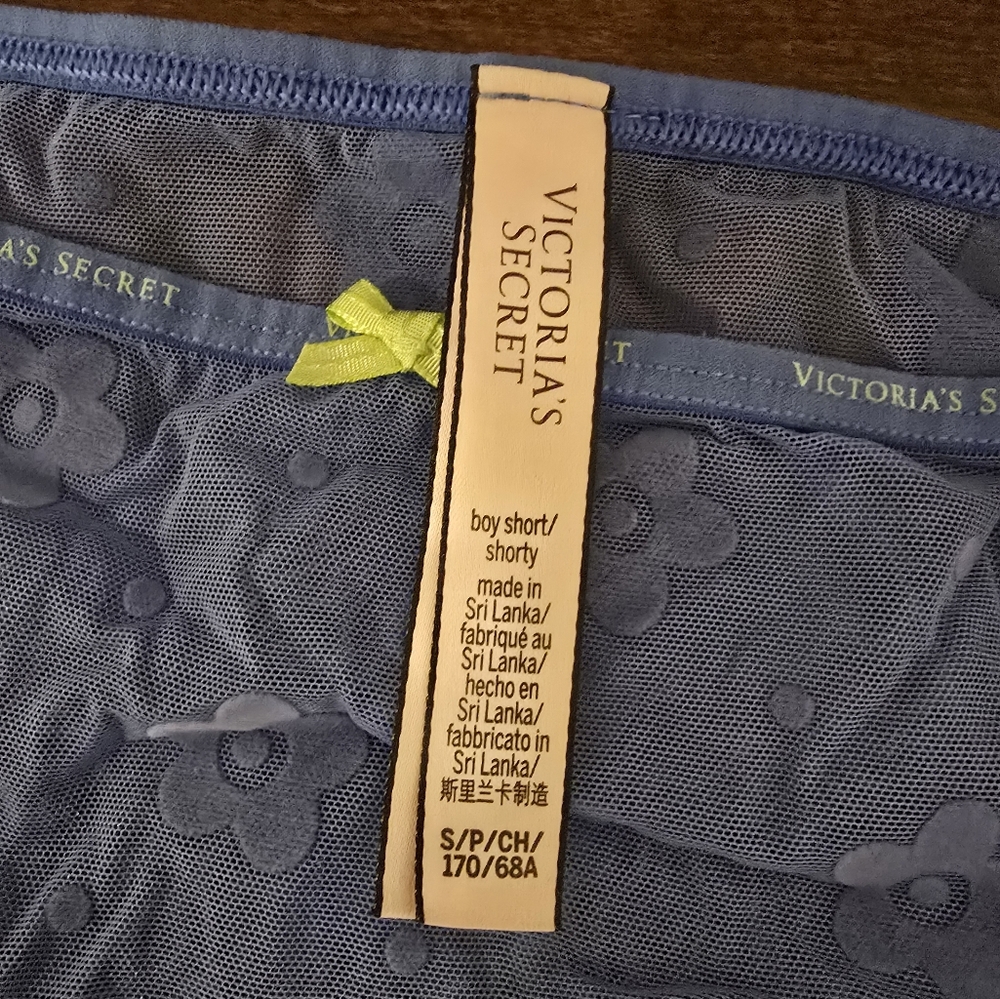 NEW Victoria secret